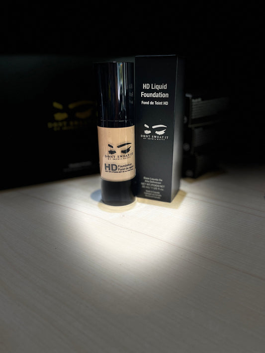 Don’t sweat it by Sophia, Batty, HD liquid foundation, medium ivory