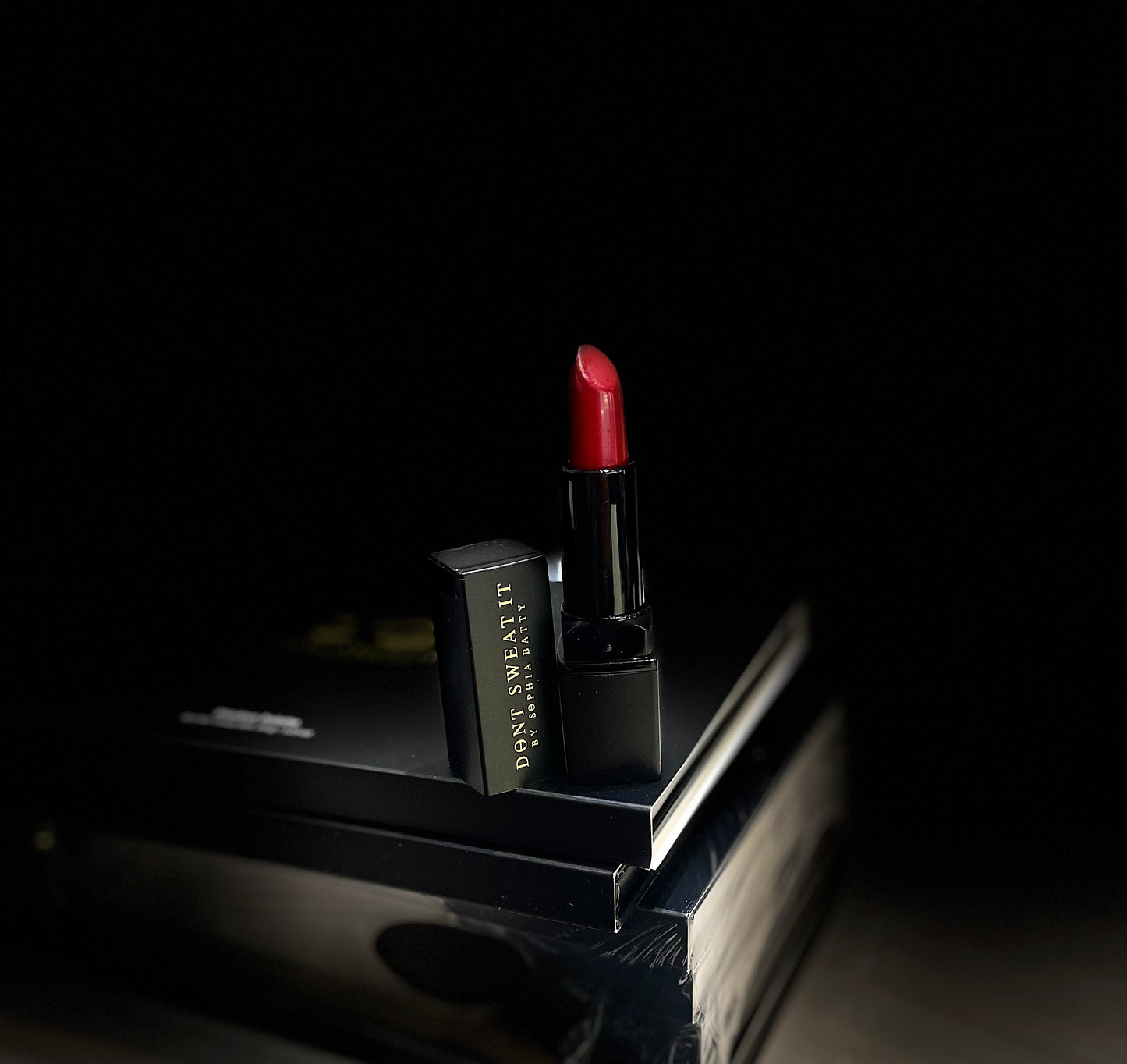 Don’t sweat it by Sophia Batty lipstick colour love